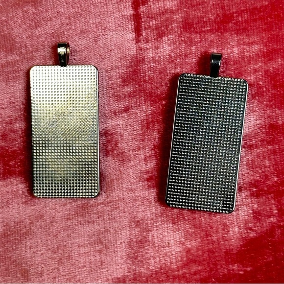 Fluid Art, Acrylic Hand Paint Pendants, Abstract, Glass cabochon 2 In Set 1876 - Picture 6 of 8